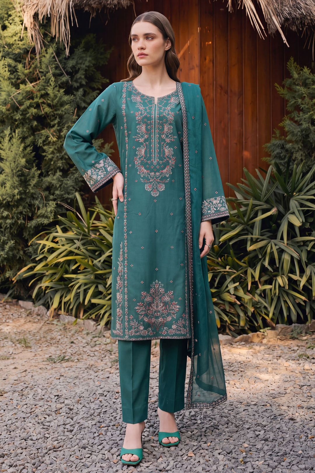 6180-ELAYA EMBROIDERED CAMBRIC STITCHED