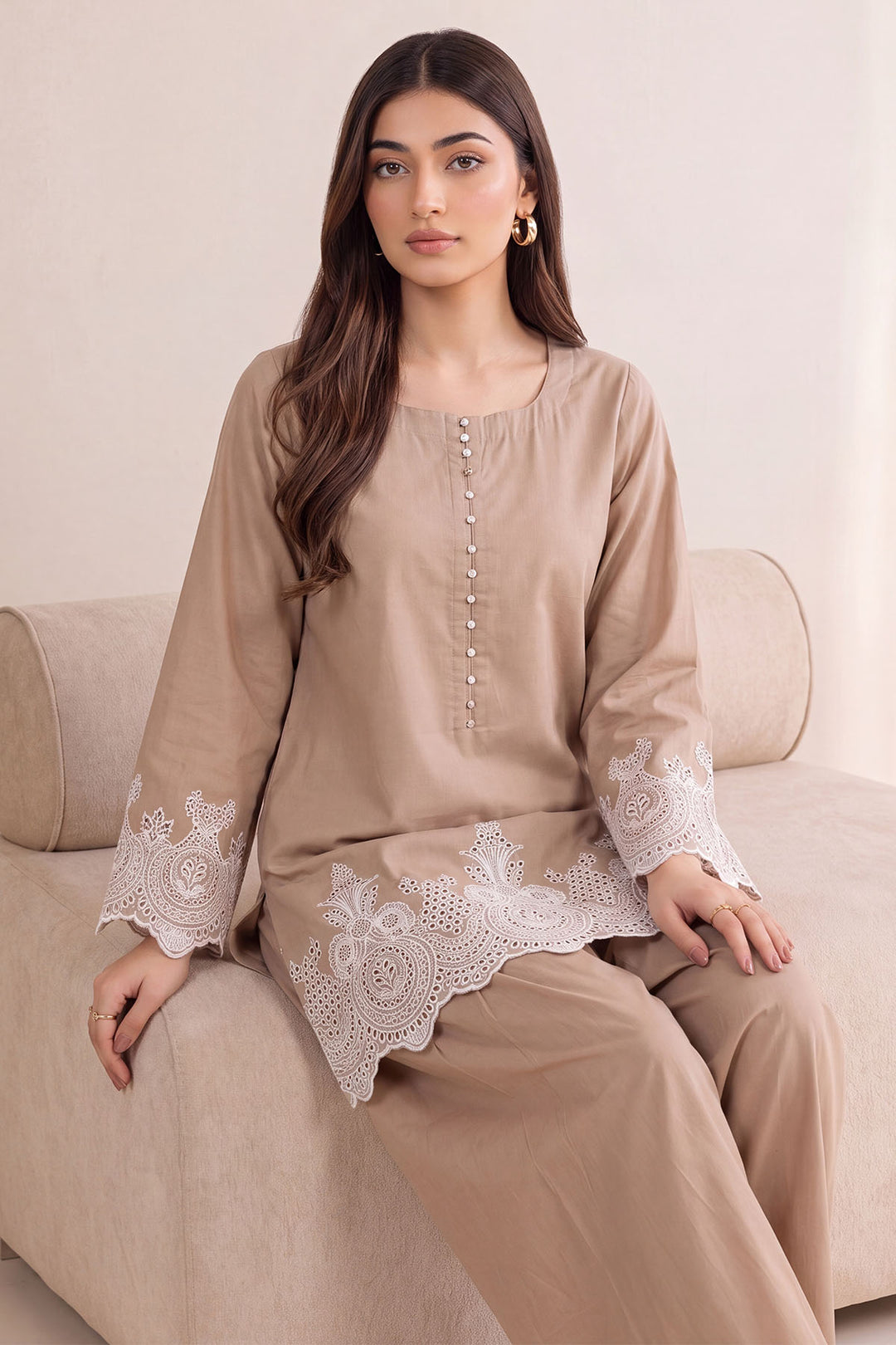 6185-ILANA EMBROIDERED LAWN STITCHED