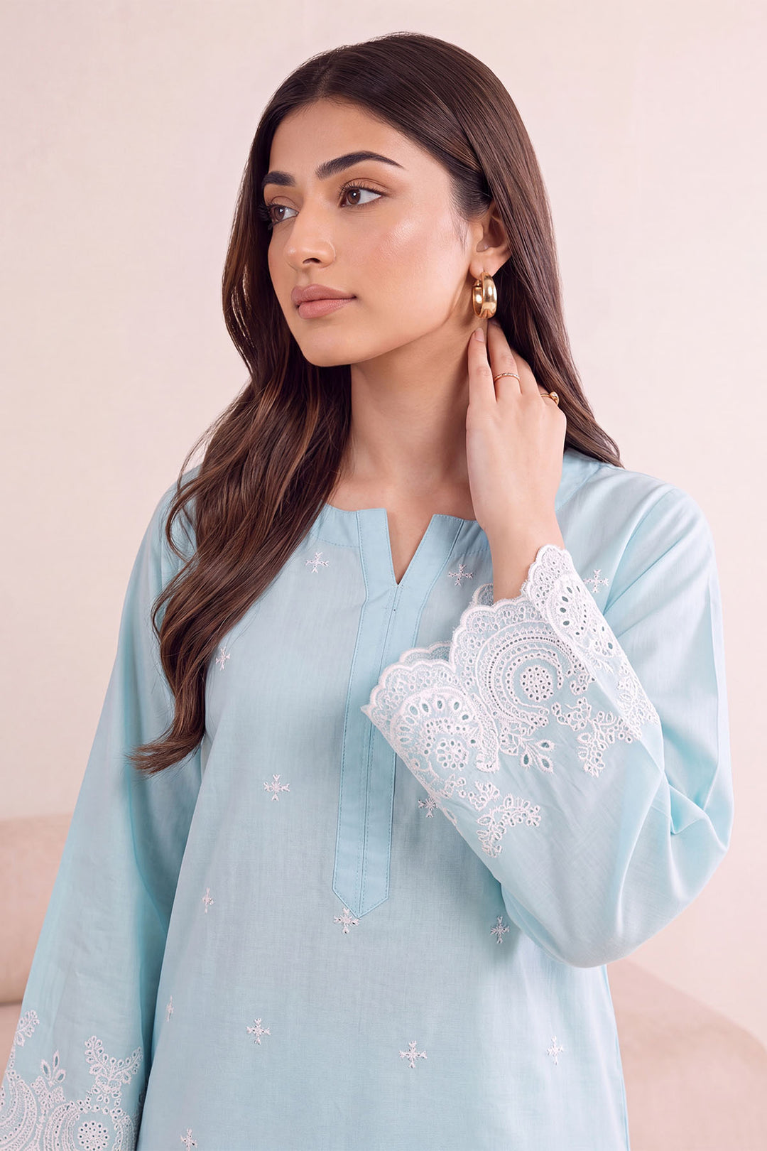 6188-FAREEHA EMBROIDERED LAWN STITCHED
