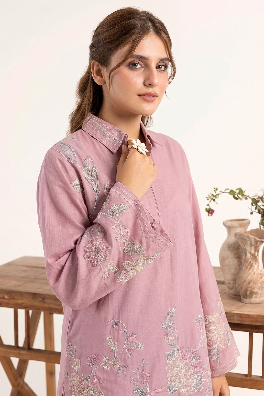 6239-ZURI EMBROIDERED LAWN STITCHED