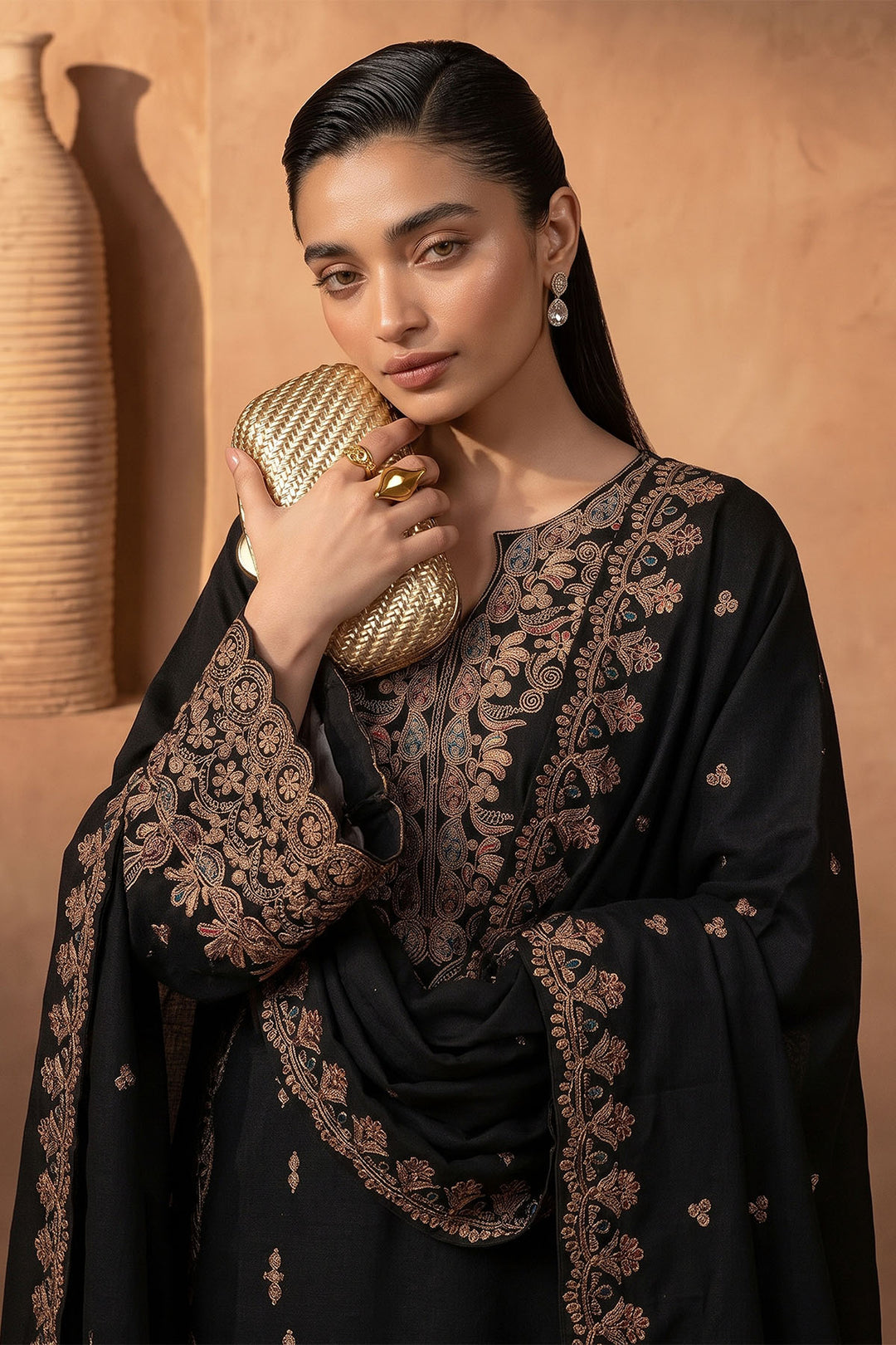 6282-AREZU EMBROIDERED KHADDAR UNSTITCHED