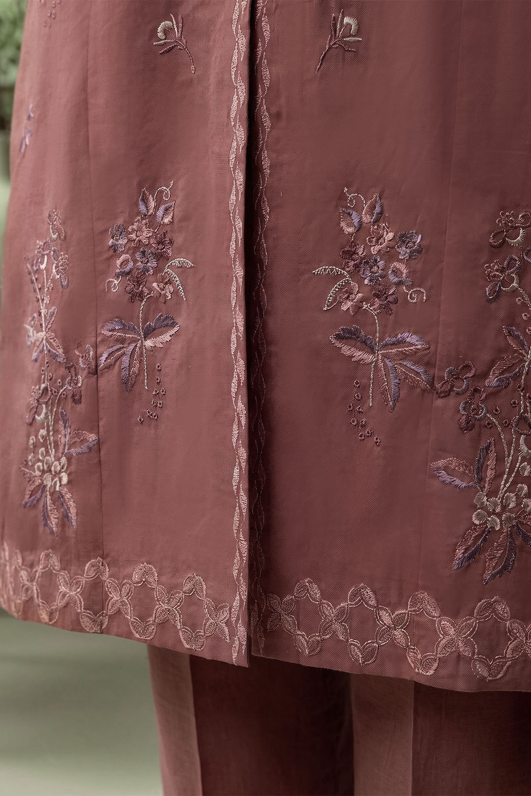 6289-UZMI EMBROIDERED KHADDAR STITCHED