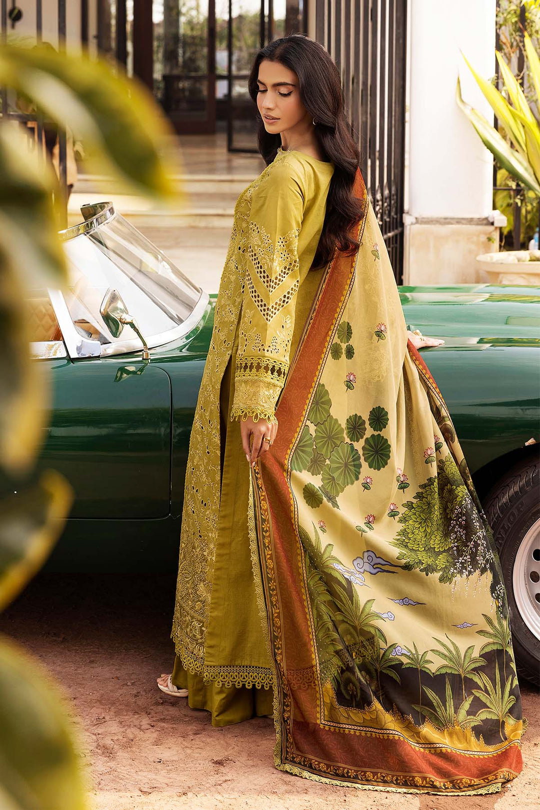 5329-LISETTE EMBROIDERED LAWN STITCHED