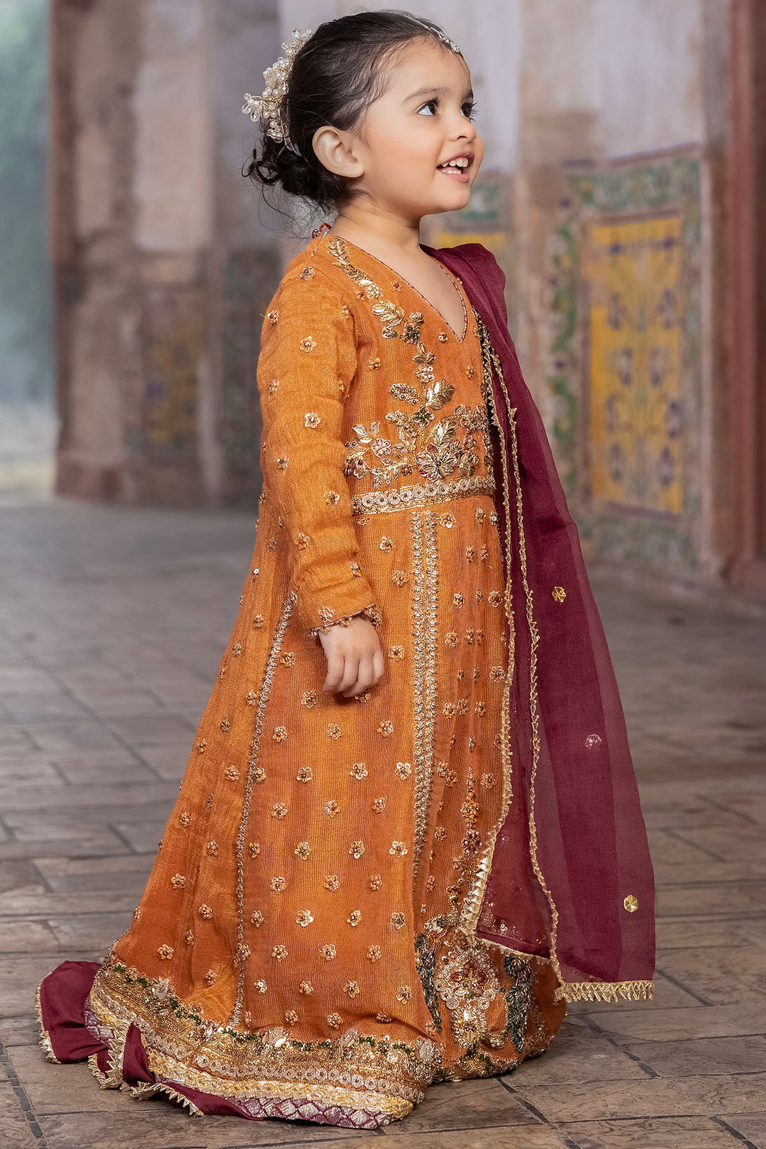 0042-OMA HAND EMBELLISHED COTTON ZARI STITCHED