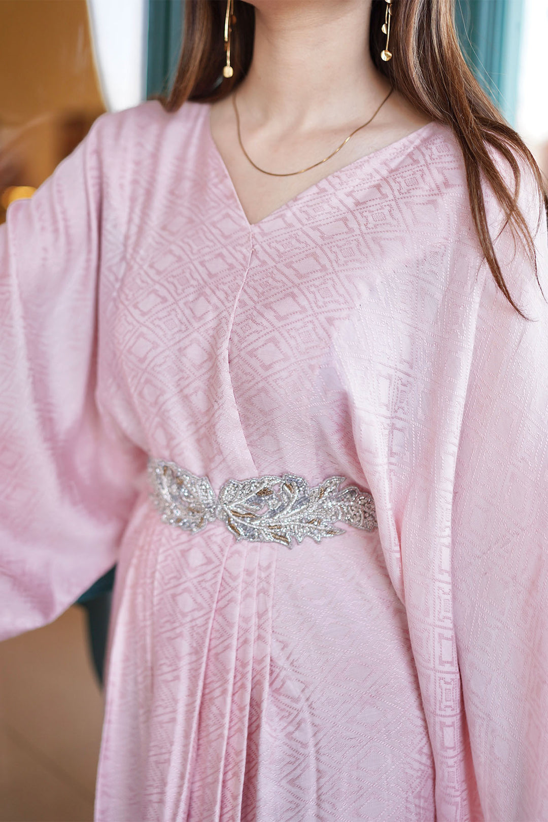 0047-BLUSH-GLAMOUR HAND EMBELLISHED SILK STITCHED