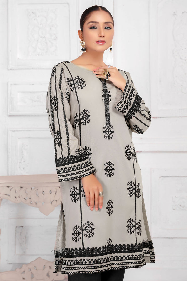 2507-KAMALA EMBROIDERED LAWN STITCHED