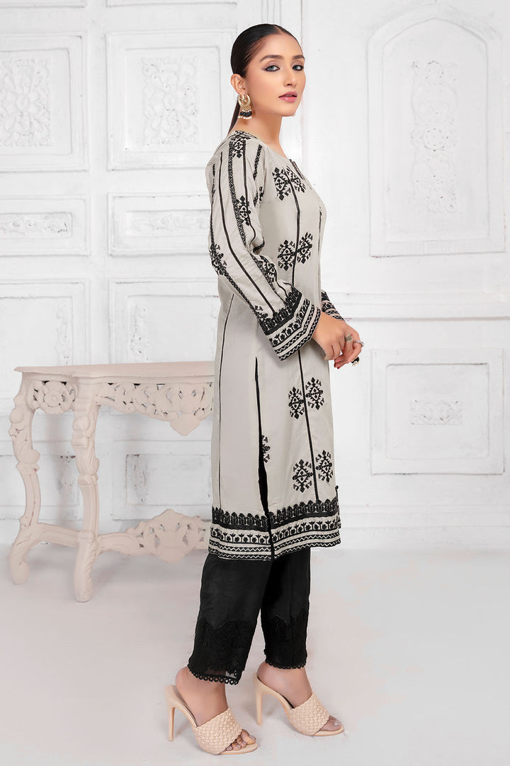 2507-KAMALA EMBROIDERED LAWN STITCHED