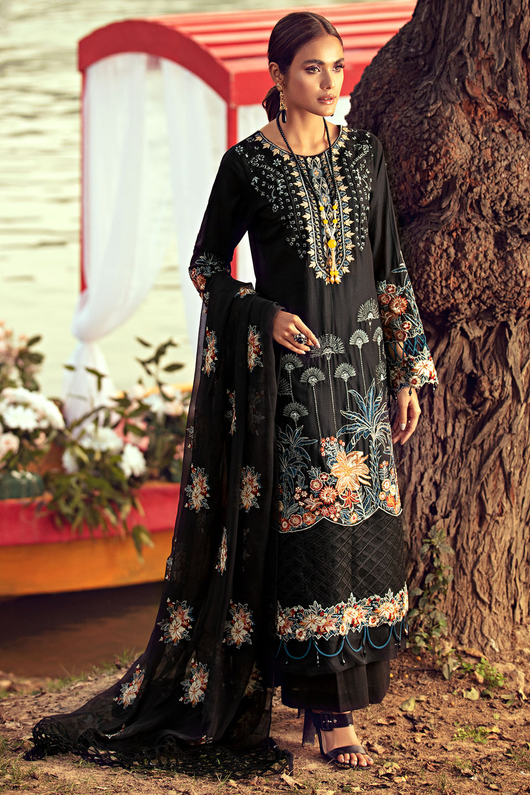 2804-TROPICAL-RAVEN EMBROIDERED LAWN UNSTITCHED