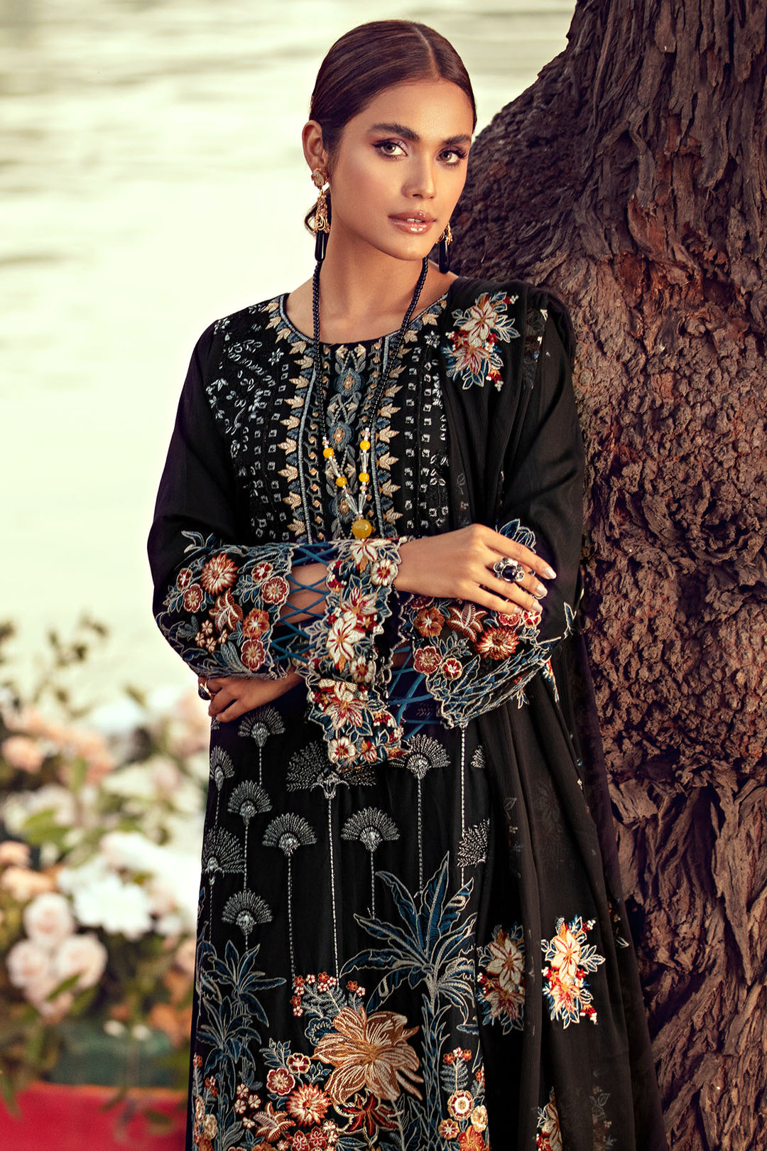 2804-TROPICAL-RAVEN EMBROIDERED LAWN UNSTITCHED