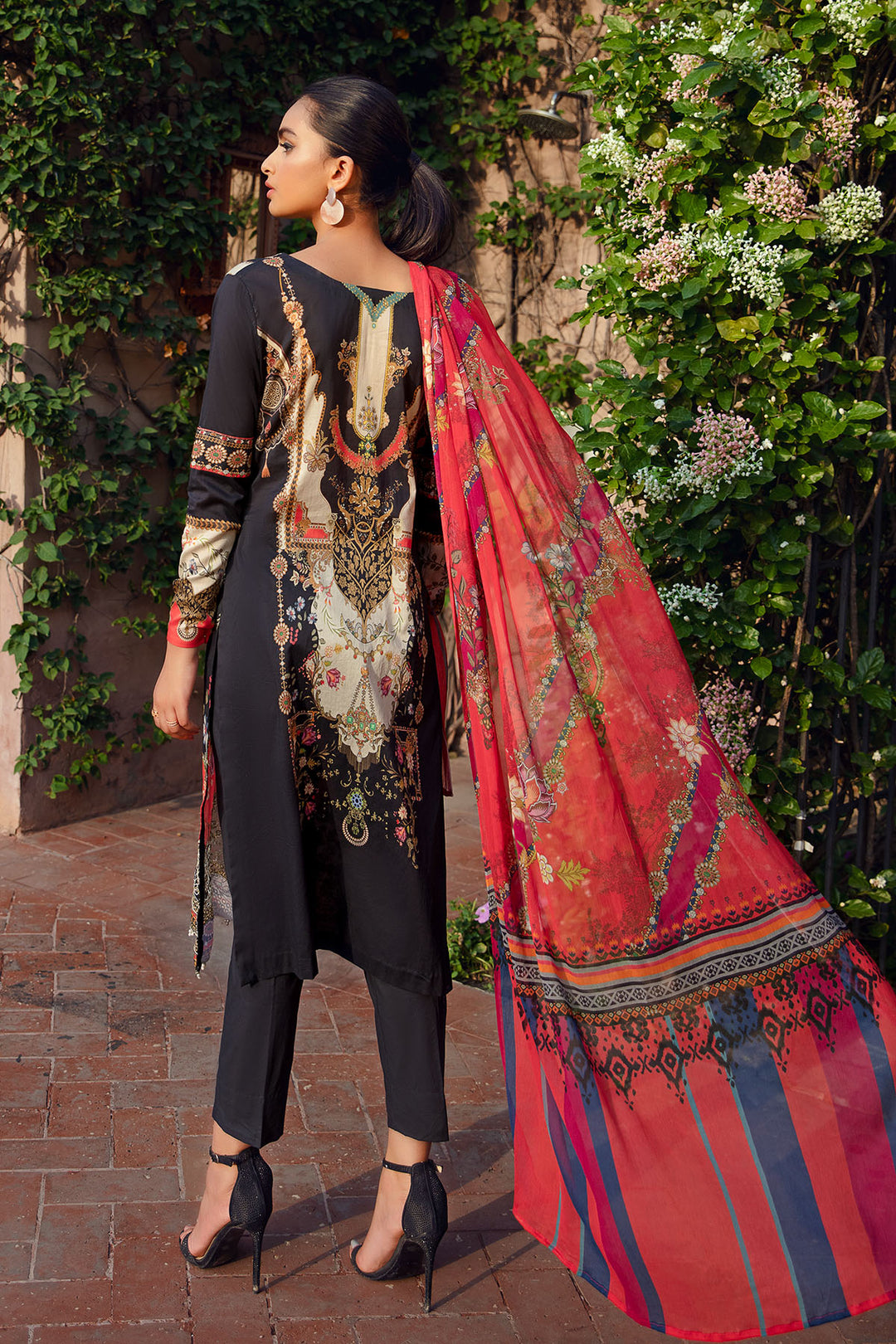 2893-CELTIC DIGITAL PRINTED LAWN UNSTITCHED
