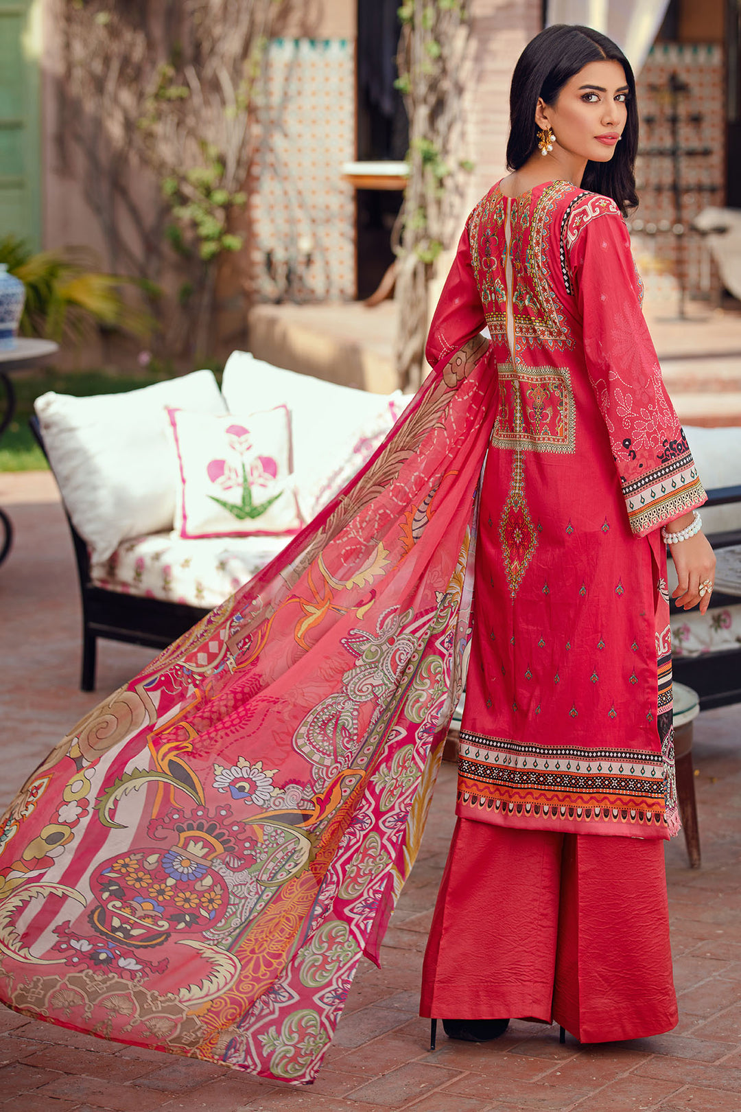 2904-MANDARIN DIGITAL PRINTED LAWN UNSTITCHED