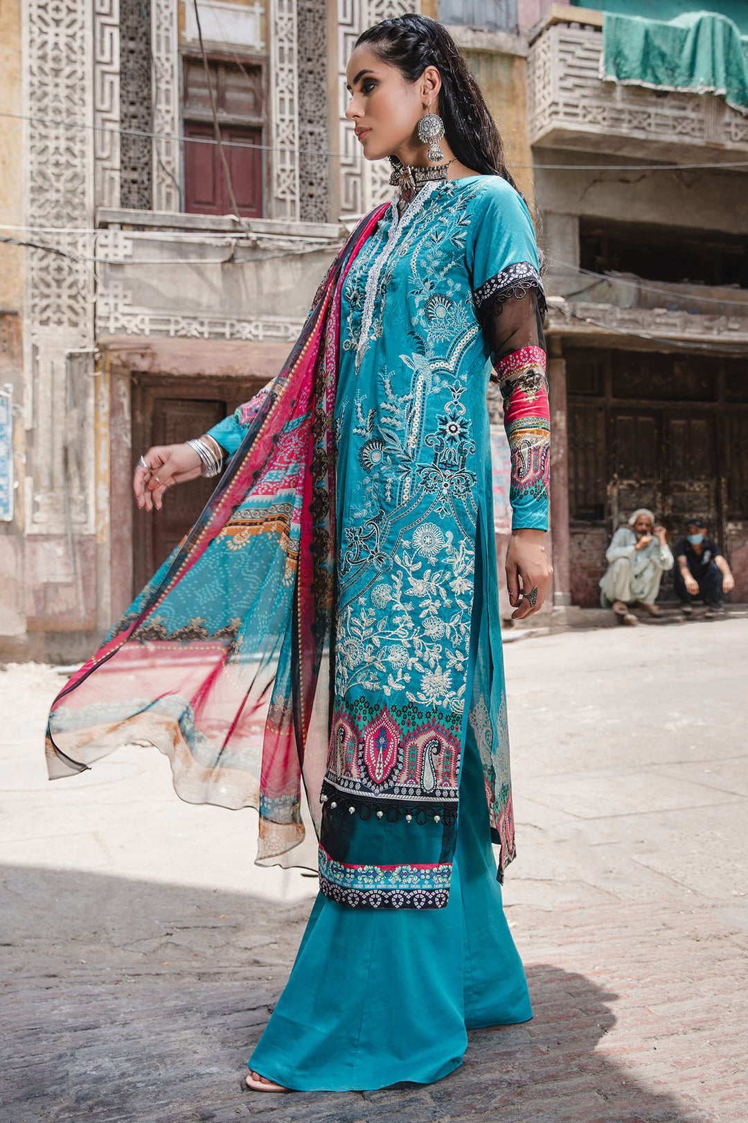 2939-BLUE-DEN DIGITAL PRINTED LAWN UNSTITCHED