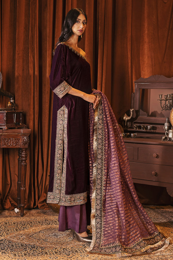 3171-ZOHRA EMBROIDERED VELVET UNSTITCHED