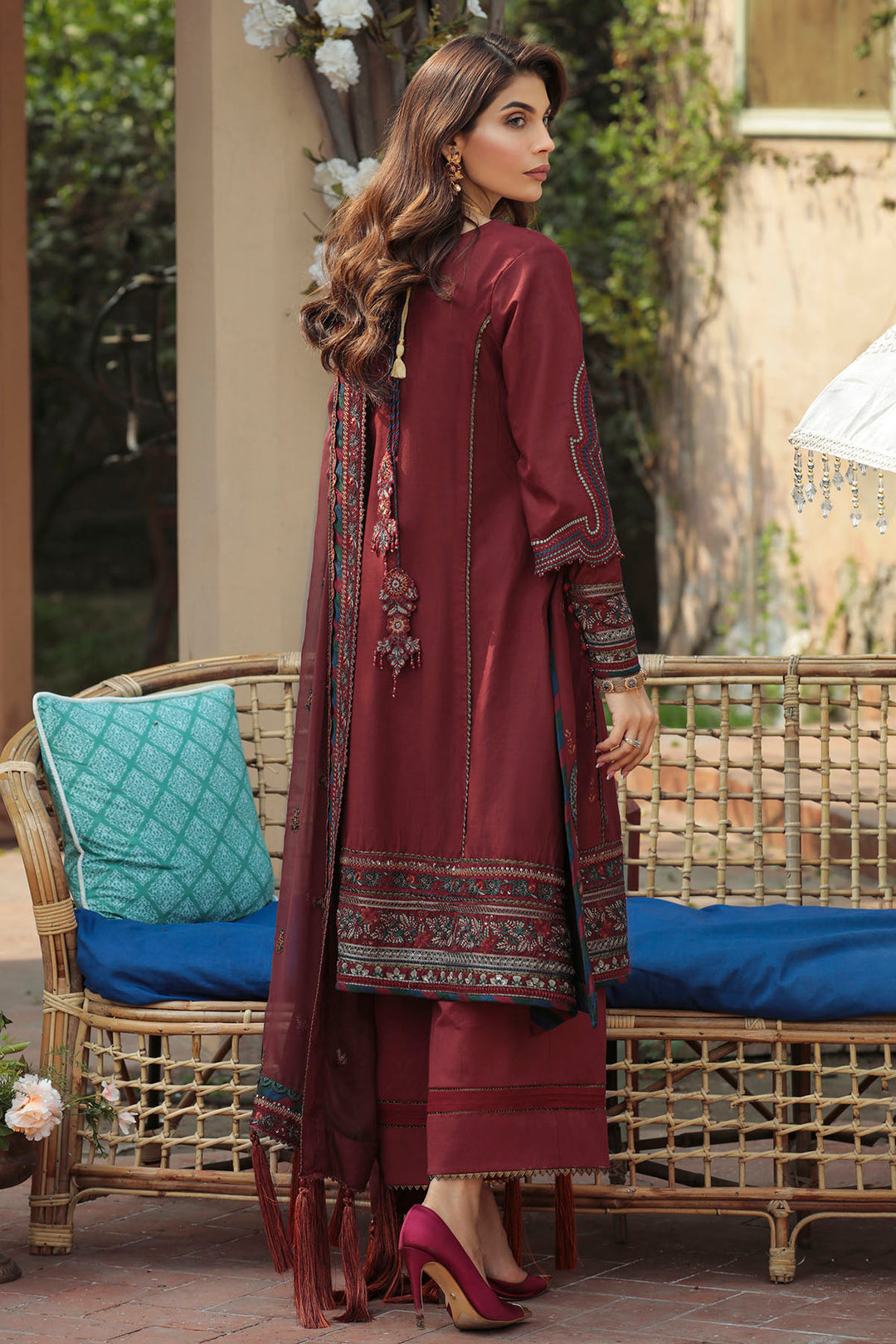 3204-DAHLIA EMBROIDERED LAWN UNSTITCHED