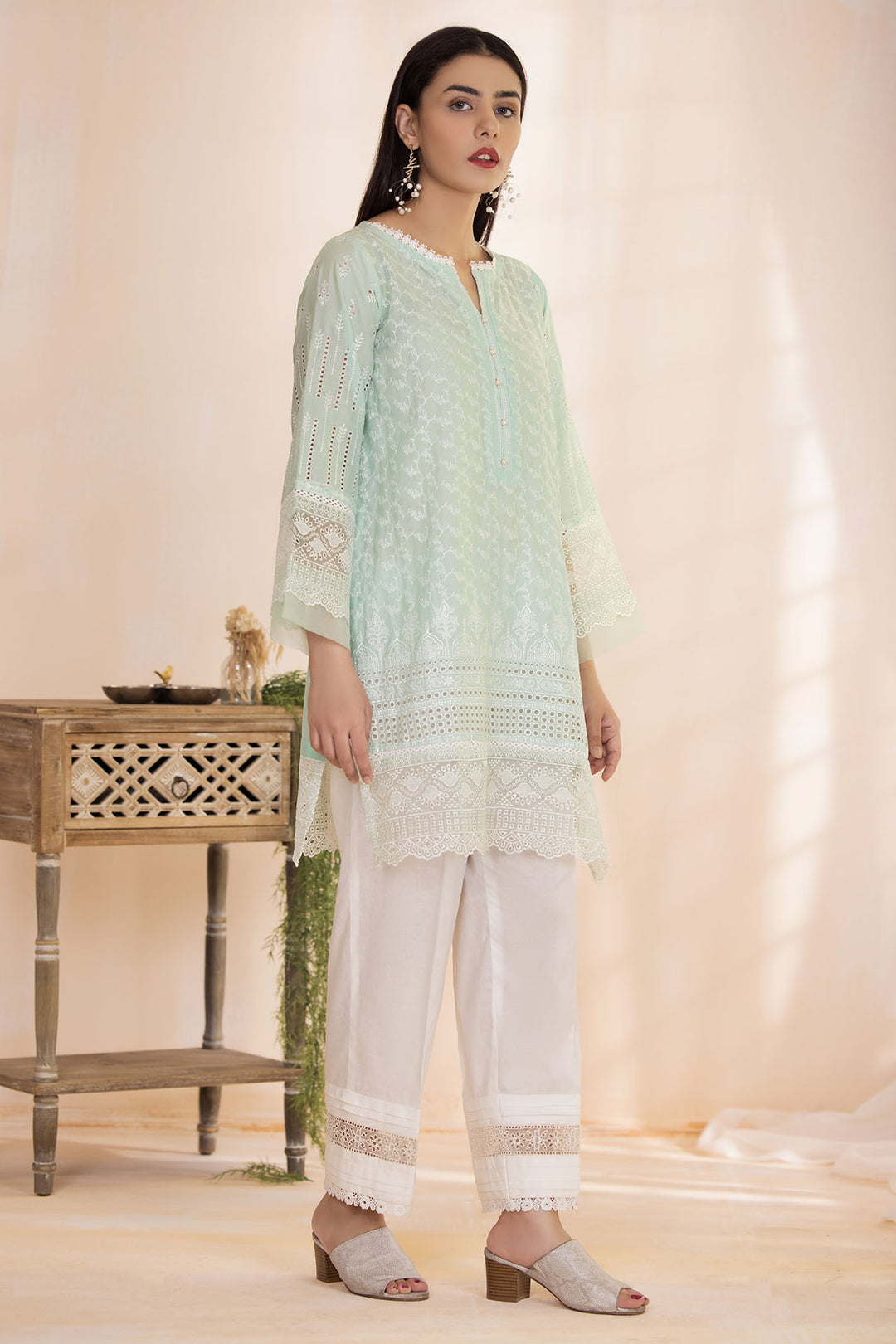 3401-ROSE-WOOD EMBROIDERED SCHIFFLI LAWN STITCHED