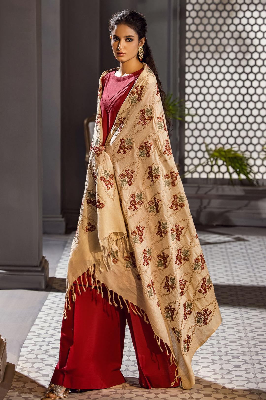 3420-FLORA-PLUM EMBROIDERED PASHMINA BLEND SHAWL
