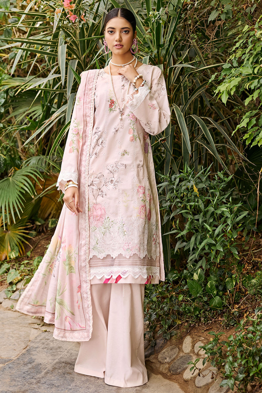 3535-EGGSHELL DIGITAL PRINTED LAWN UNSTITCHED