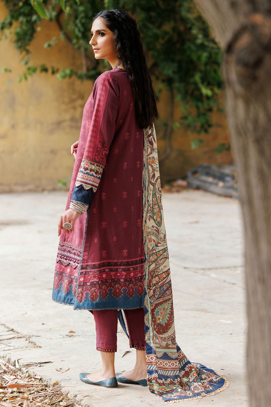 3610-FESCUE DIGITAL PRINTED KHADDAR STITCHED