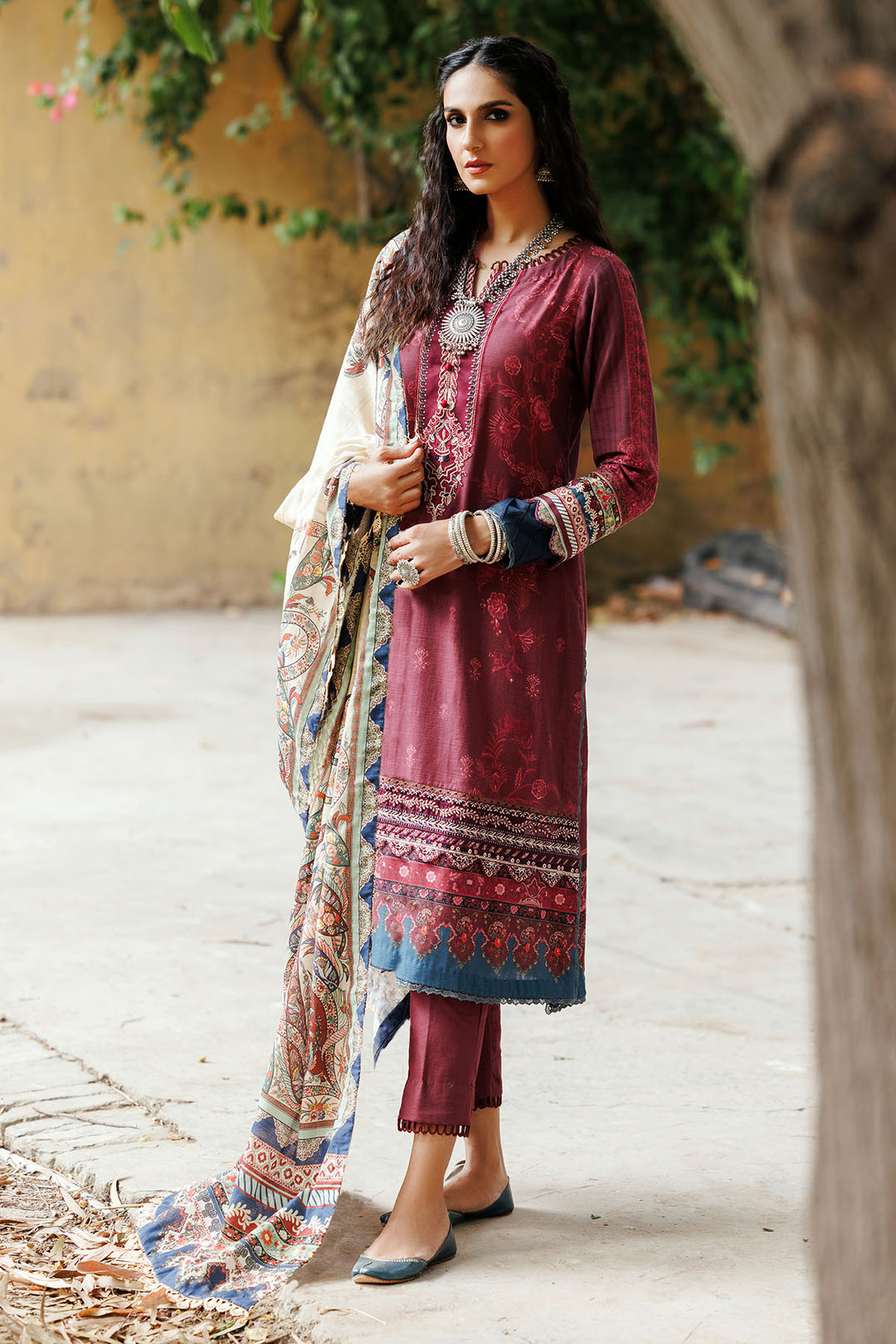 3610-FESCUE DIGITAL PRINTED KHADDAR STITCHED