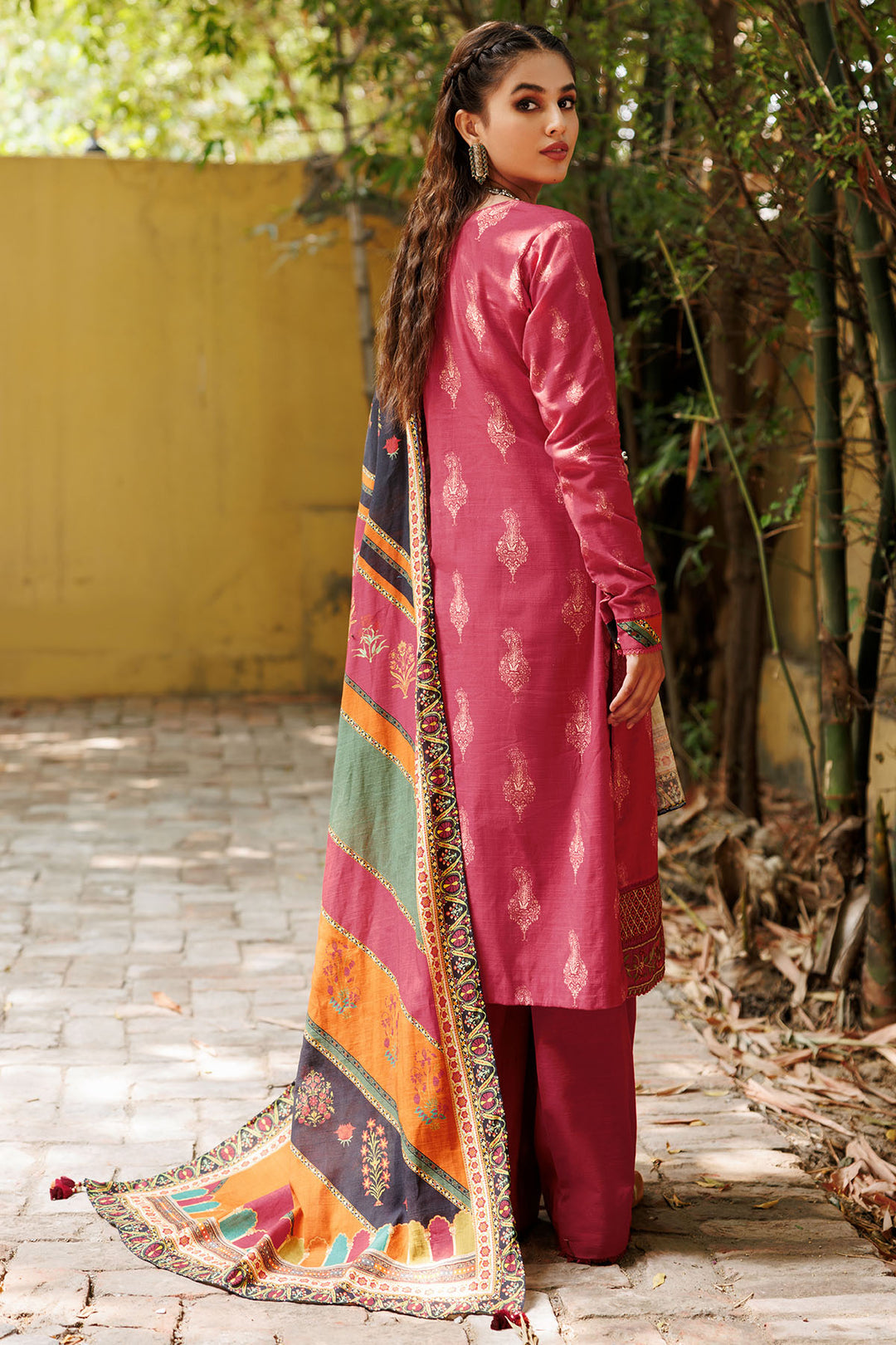 3611-SUSAN DIGITAL PRINTED KHADDAR STITCHED