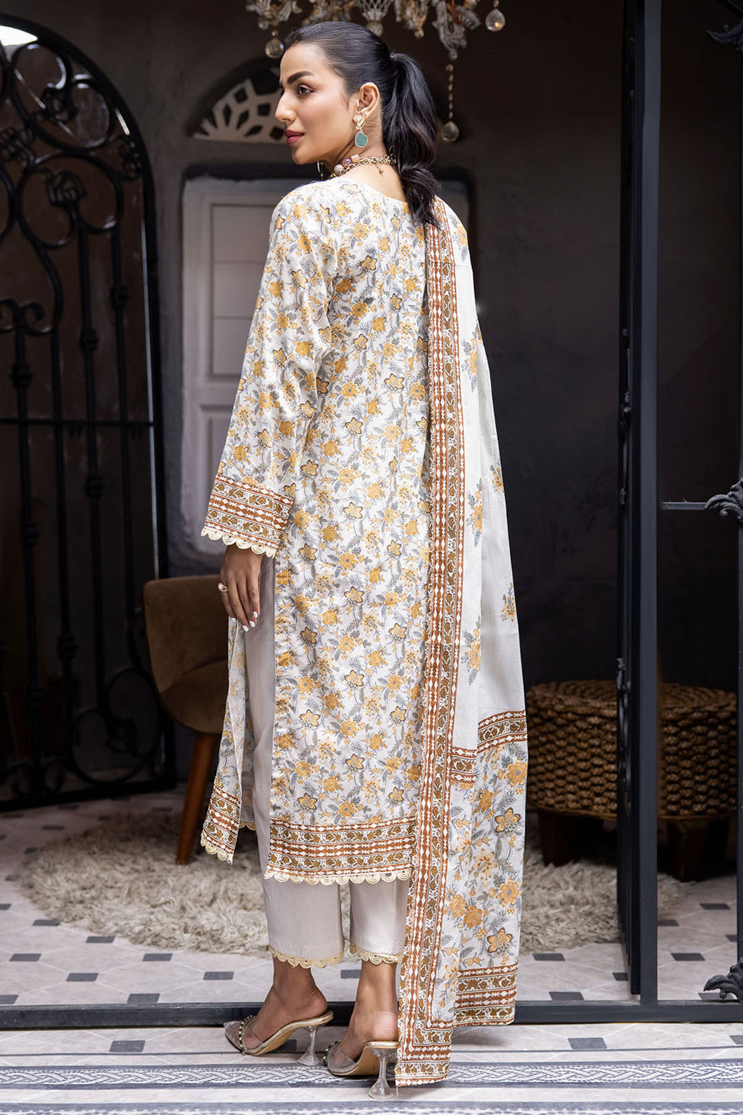 3724-ZOHA DIGITAL PRINTED LAWN UNSTITCHED