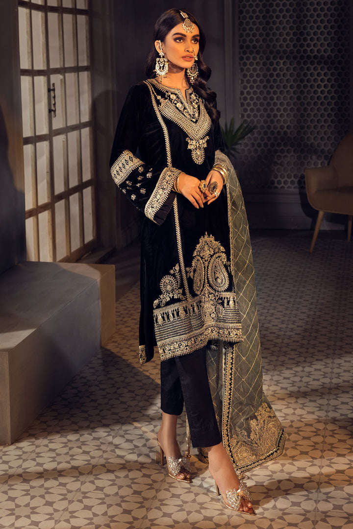 3779-CARP EMBROIDERED VELVET UNSTITCHED