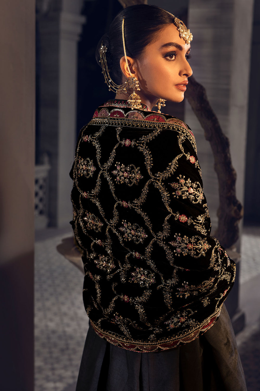 3780-SCAD EMBROIDERED SILK UNSTITCHED