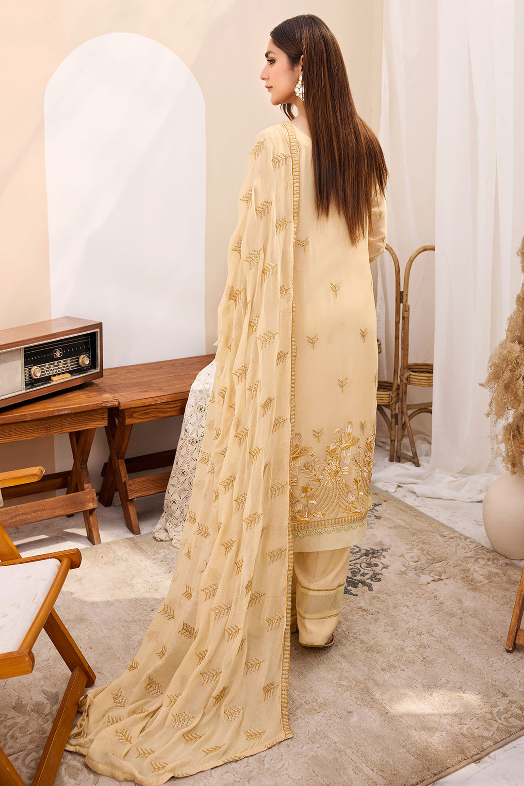3901-RUHI EMBROIDERED BEMBERG CHIFFON UNSTITCHED