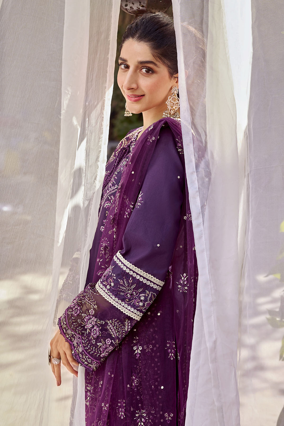 4044-ZOHREH EMBROIDERED LAWN UNSTITCHED