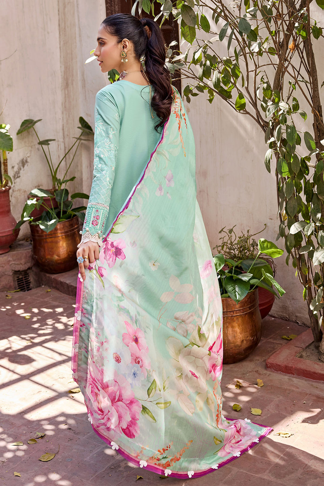 4047-GISELLA EMBROIDERED LAWN UNSTITCHED