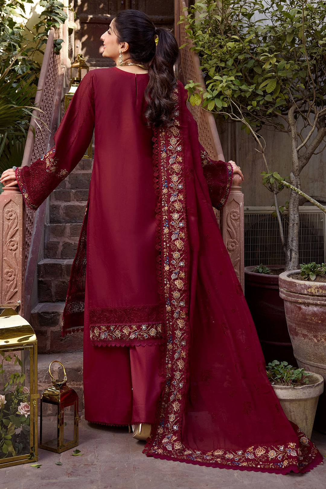 4052-FAYA EMBROIDERED LAWN UNSTITCHED