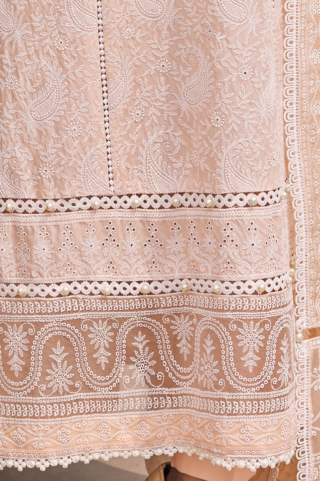 3982-ASRA EMBROIDERED LAWN UNSTITCHED