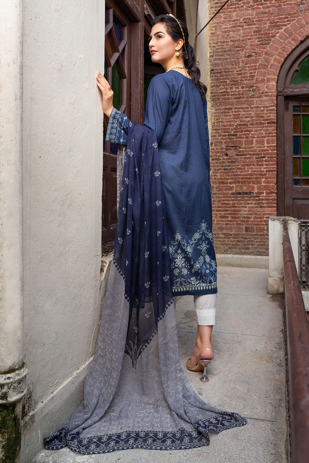 0205-PRINT-A DIGITAL PRINTED LAWN UNSTITCHED